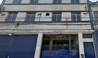 Apartamento em Santos/SP — leilão, lance R$ 125k (−50%)