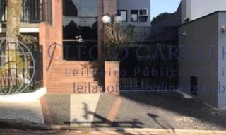 Comercial em leilão no 232, Jundiai